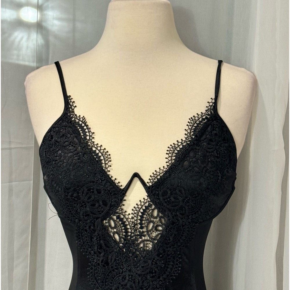 XS brand new Fashion Nova Dresss